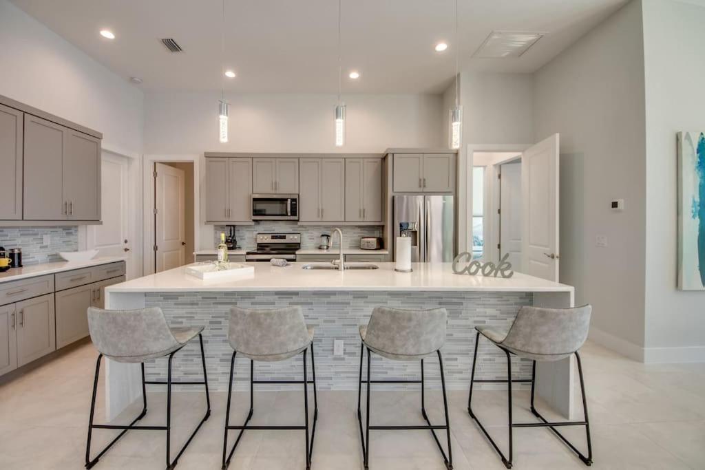 Villa Sensation By Coralvilla - New,Modern With Pool Κέιπ Κόραλ Εξωτερικό φωτογραφία