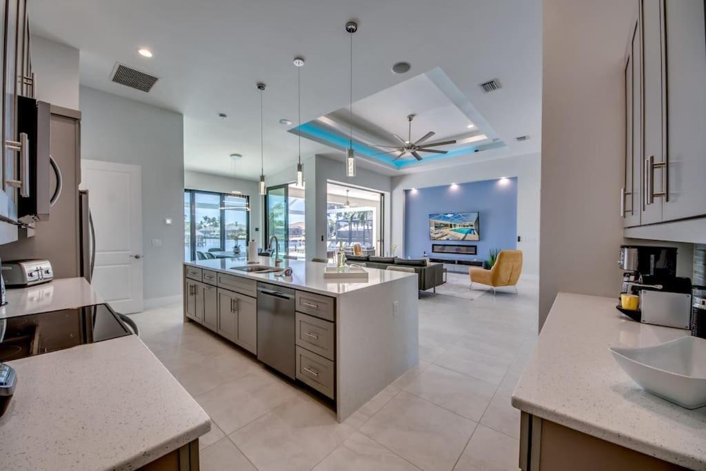 Villa Sensation By Coralvilla - New,Modern With Pool Κέιπ Κόραλ Εξωτερικό φωτογραφία